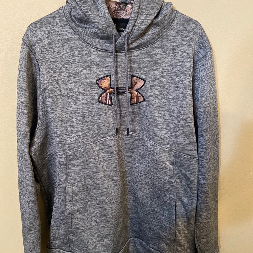Gray Under Armour hoddie